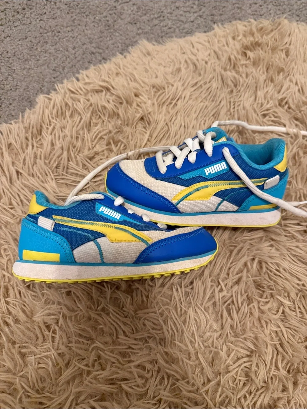 Puma Kids Blue, Yellow & White Lightweight Sneakers